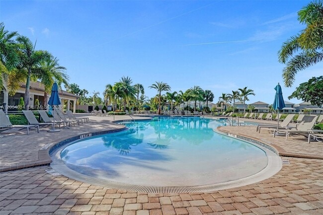 Building Photo - 4414 Ficus St