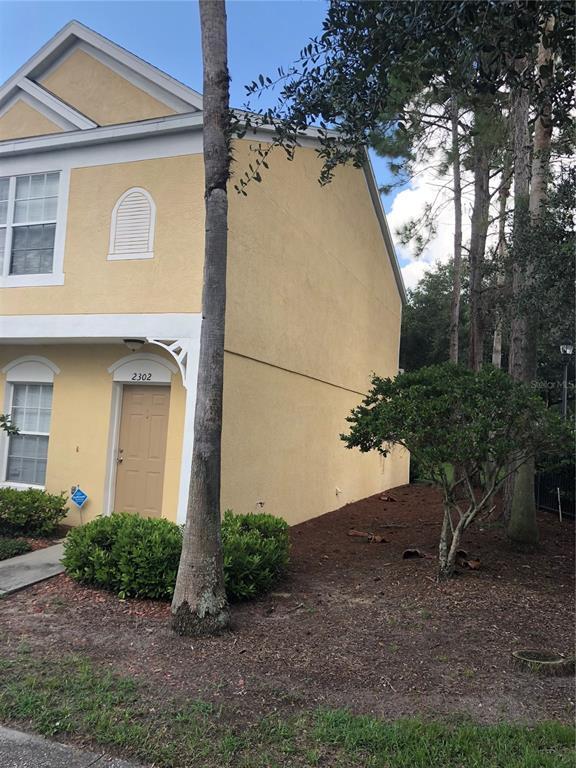 Building Photo - 2302 Lake Woodberry Cir