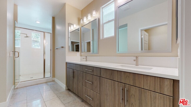 Building Photo - 6752 Gill Way