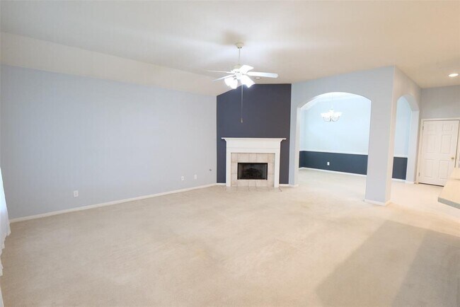 Building Photo - 24403 Lanning Dr