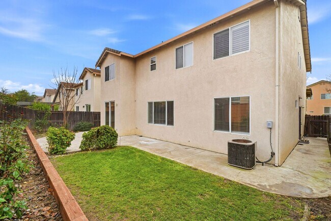 Building Photo - 1263 Montgomery Ln