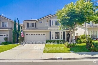 Building Photo - 7789 Paseo La Jolla