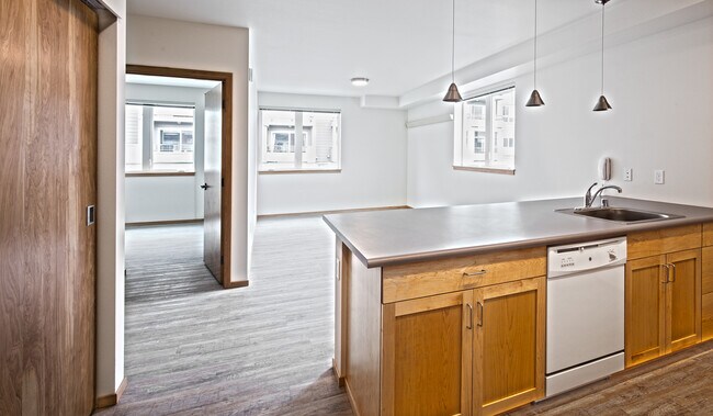 Building Photo - Anchor Flats
