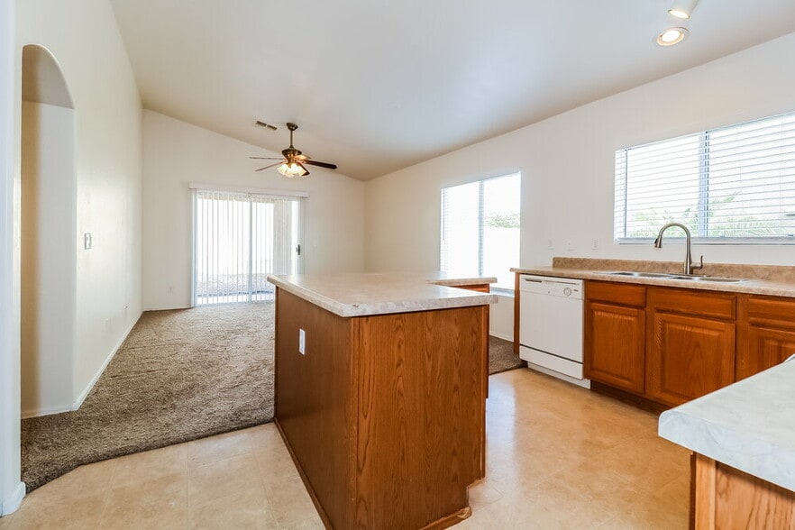 Building Photo - 22332 W Lasso Ln