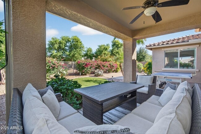 Building Photo - 8984 W Diana Ave