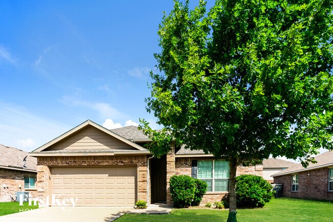 Primary Photo - 2911 Thistlewood Dr