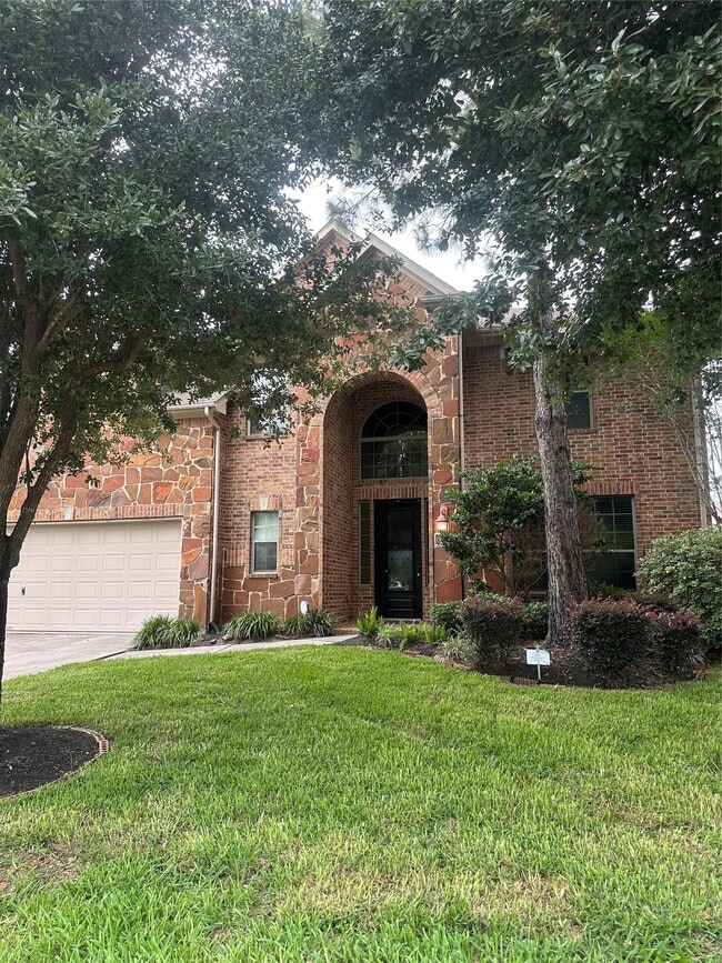 Building Photo - 13915 Sawmill Run Ln