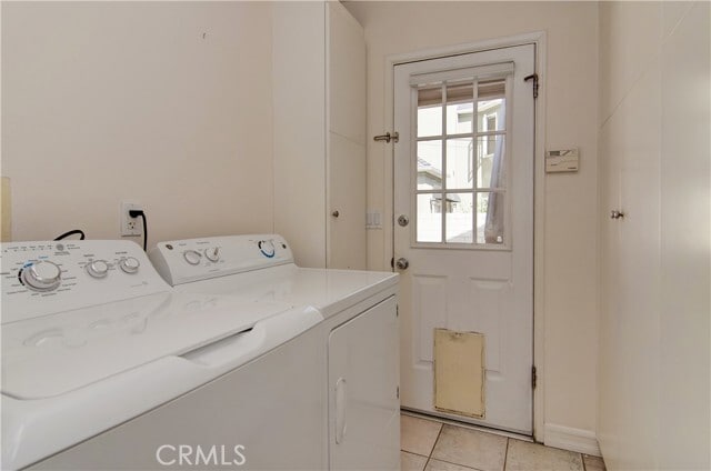 Building Photo - 136 Venetia Dr