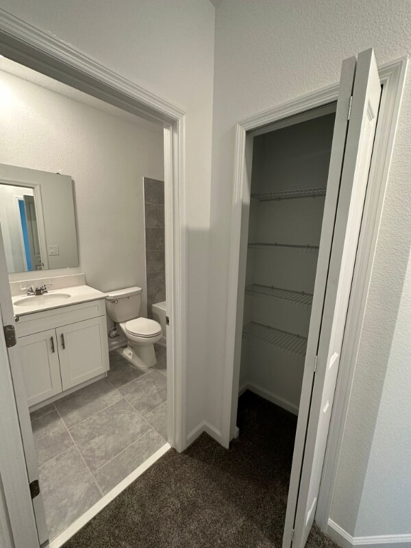 Building Photo - 7433 Stone Crk Trl