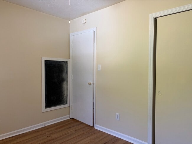 Building Photo - 1819 Salmon Dr
