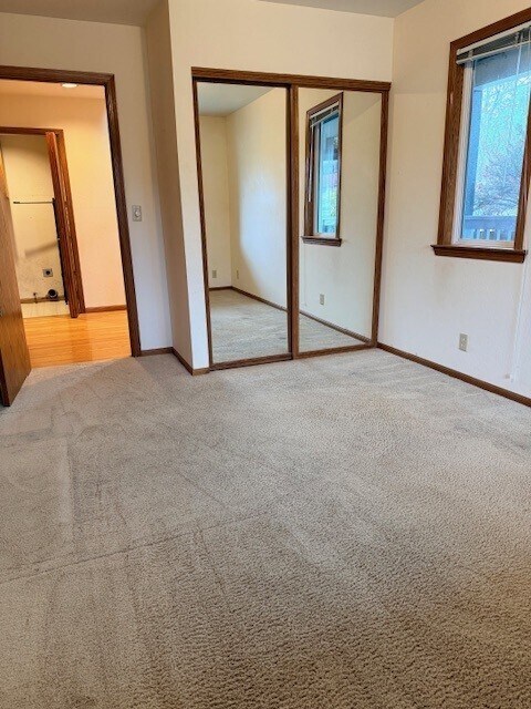 Building Photo - 633 Silver Ave