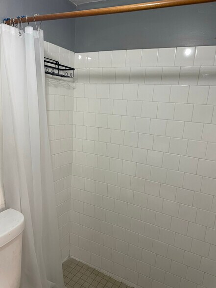 Building Photo - 3131 W 16th Ave