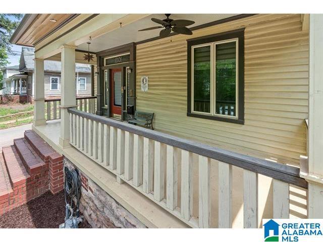 Building Photo - 1801 11th Pl S