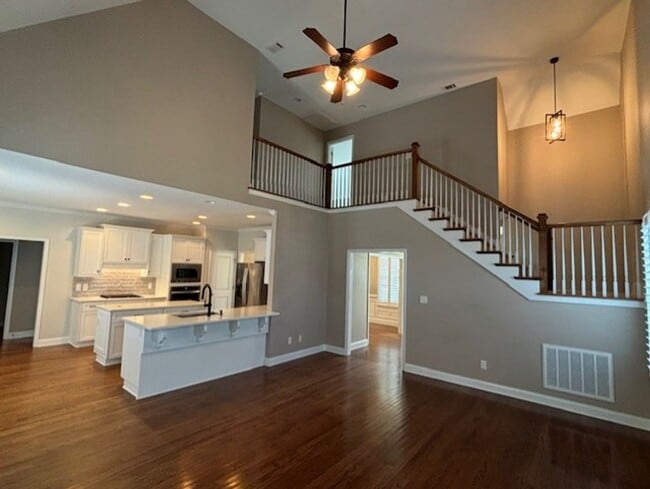 Building Photo - 1205 Sumter Landing Ln