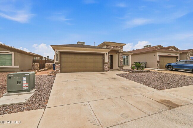 Building Photo - 14809 Tierra Crystal Ave