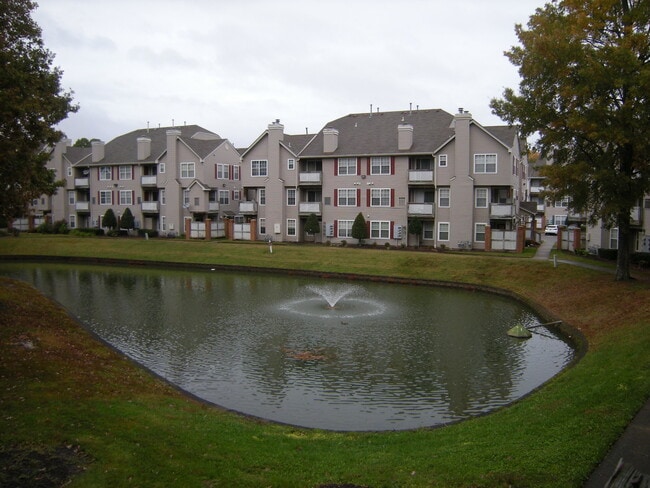 Building Photo - DAYBREAK CONDOS