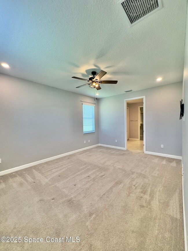 Building Photo - 687 Veridian Cir NW