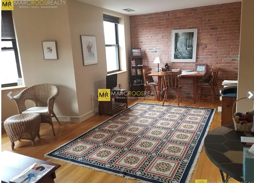 Building Photo - 95 Gainsborough St