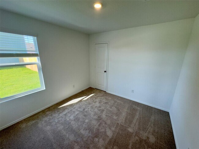 Building Photo - 2210 Cyclone Dr