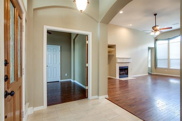 Building Photo - 2221 Briary Trace Ct