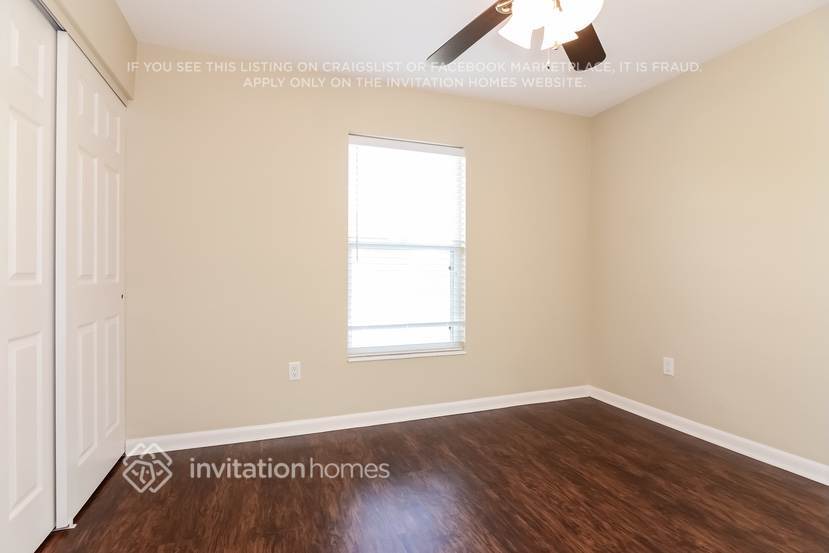 Building Photo - 926 SE 25th Terrace