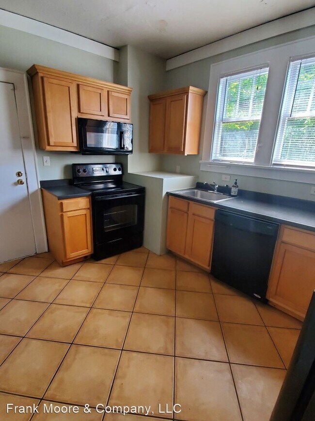 Building Photo - 2 br, 2 bath House - 1323 E. Duffy St