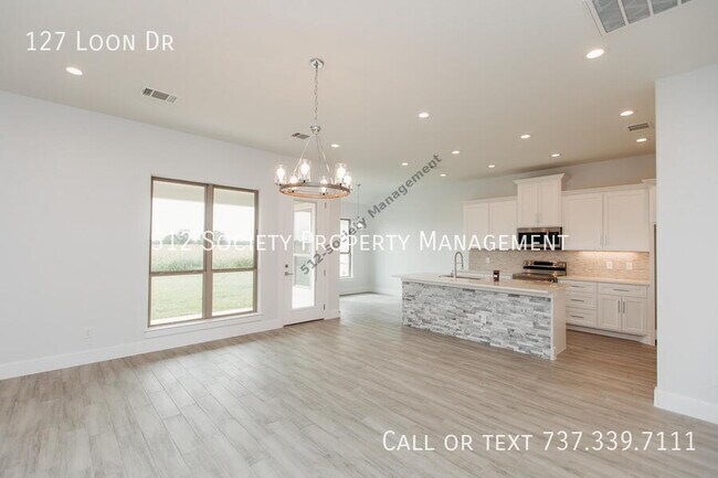Building Photo - 127 Loon Dr