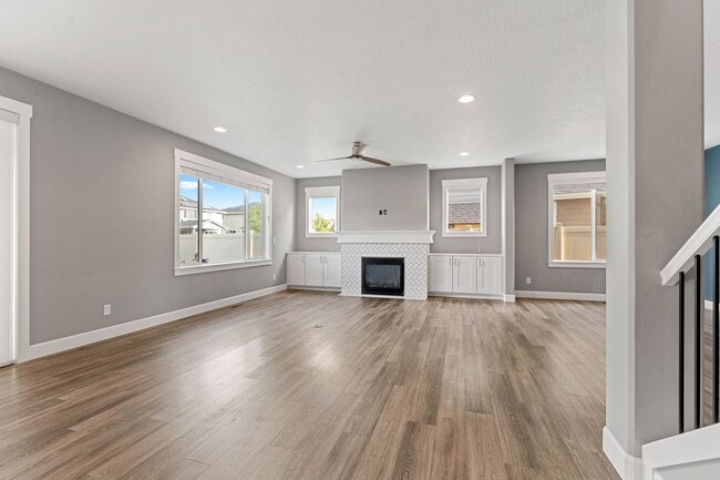 Building Photo - River District Home For Rent