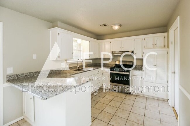 Building Photo - 5009 Brookdale Dr