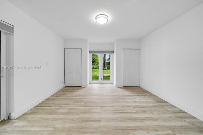 Building Photo - 7575 SW 134th St