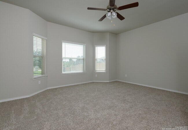 Building Photo - 1609 Ranch House