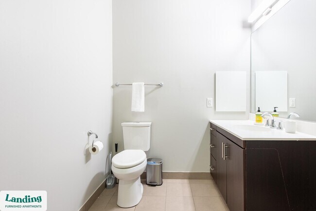 Building Photo - 1111 Stratford Ave