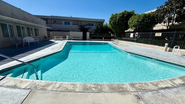 Building Photo - 6244 Morse Ave