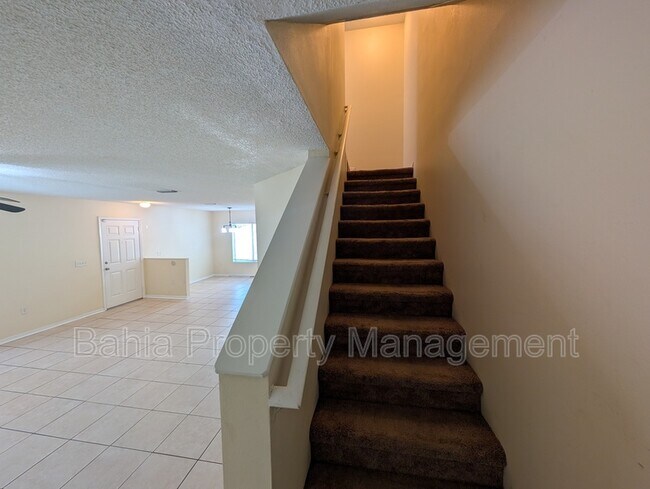 Building Photo - 4053 Dolphin Dr