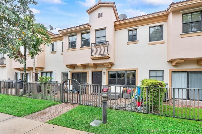 Building Photo - 4755 Cypress Street