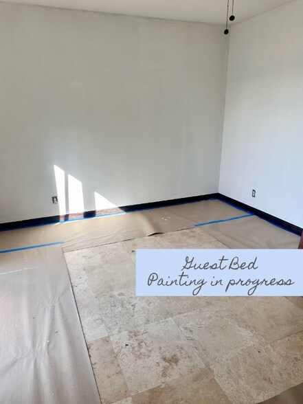 Building Photo - 2695 Albatross Rd N