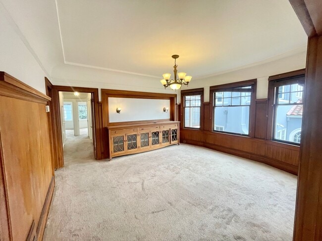 Building Photo - Westwood Park - Stunning 4BR+ / 2 BA Home ...