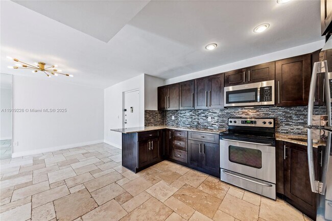 Building Photo - 3642 NE 171 St