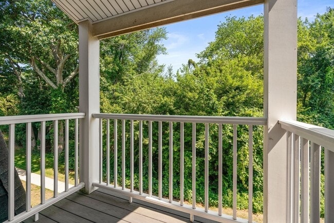 Building Photo - 47 Will Dr