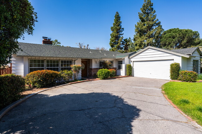 Building Photo - Peaceful & Renovated La Crescenta Home – N...