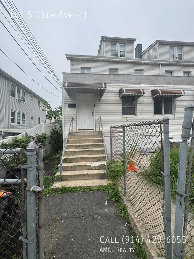 Building Photo - 141 S 13th Ave