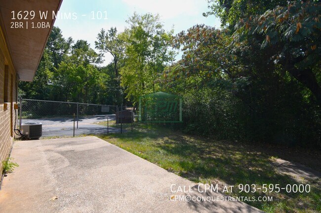 Building Photo - 1629 W Mims St