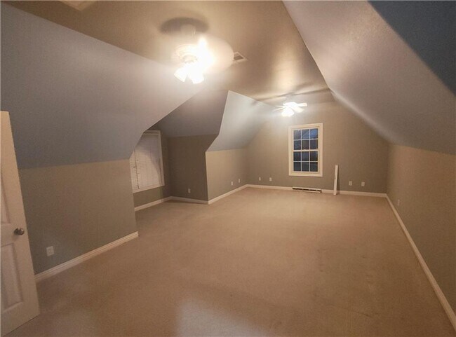 Building Photo - 2300 SW Penny Ln