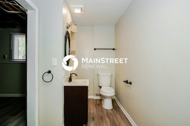 Building Photo - 4 Bedroom Pet-Friendly Home in Indianapoli...