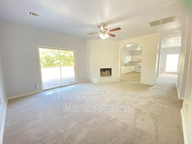 Building Photo - 903 Freshwood Ct