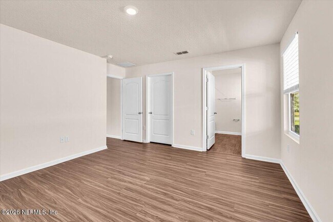 Building Photo - 2262 Willow Springs Dr