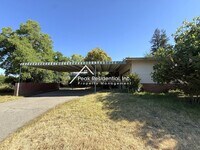 Building Photo - 4301 Cottage Way