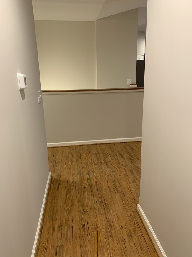 Bedroom hallway looking at stairs - 6673 New Rd