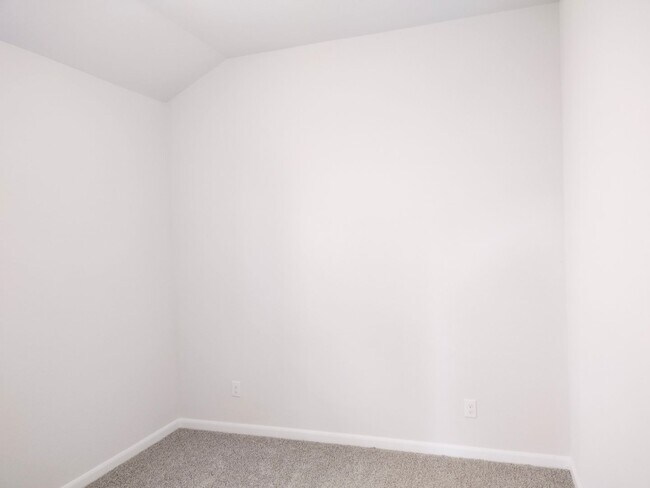 Building Photo - Beautiful 4 bedroom new build, it is a must see!!