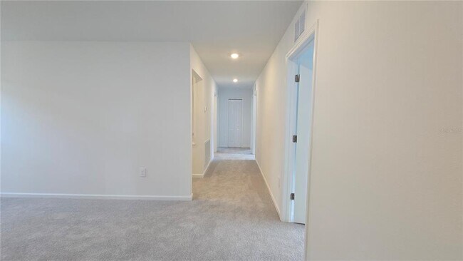 Building Photo - 3363 Alexander Dr